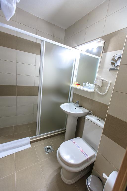 Hotel Akapulco Sutomore Bilik gambar