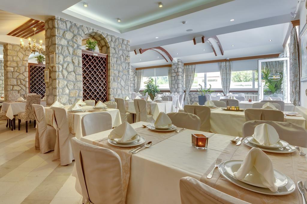 Hotel Akapulco Sutomore Luaran gambar