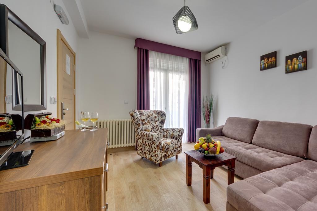 Hotel Akapulco Sutomore Bilik gambar