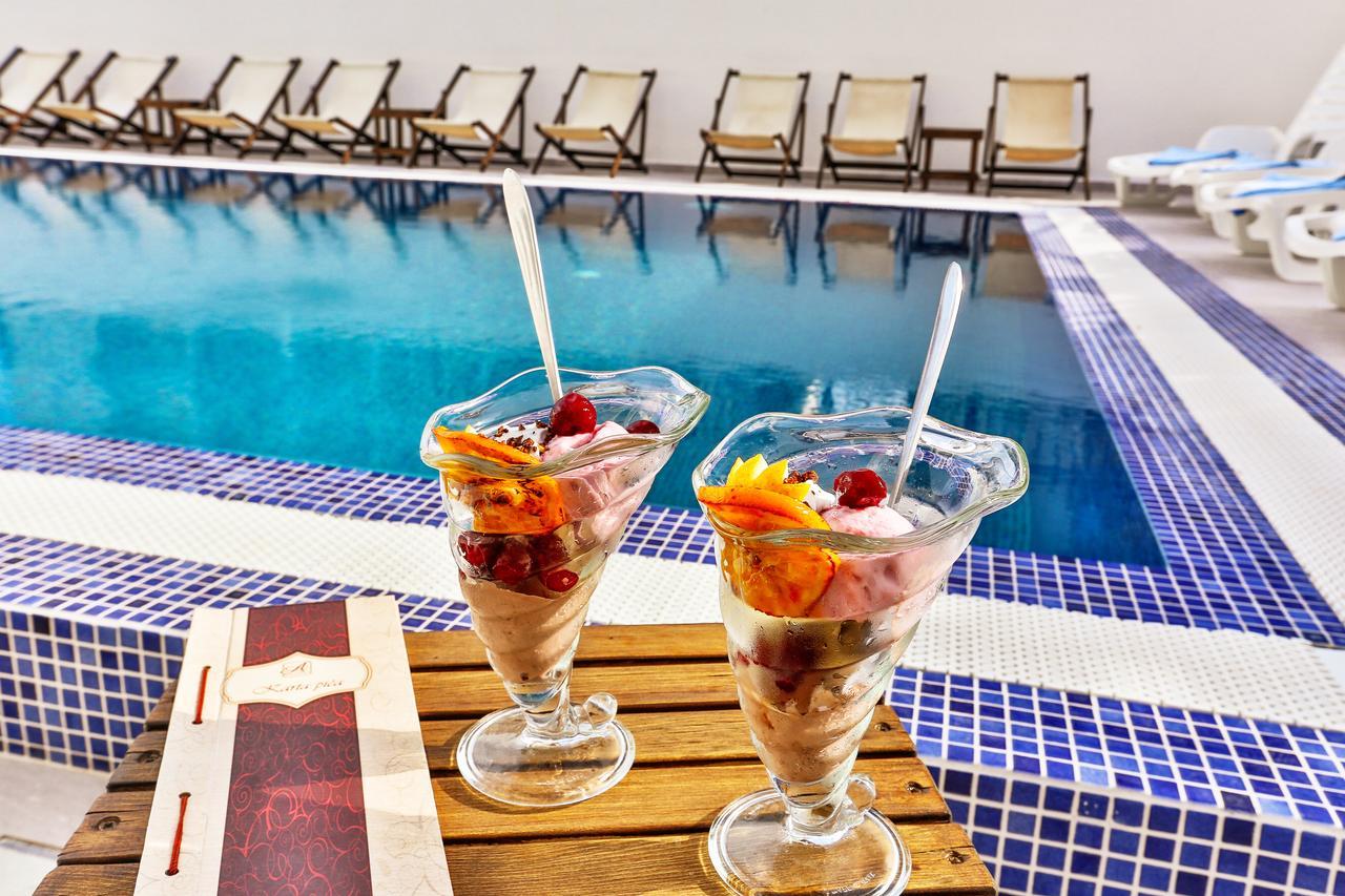 Hotel Akapulco Sutomore Luaran gambar
